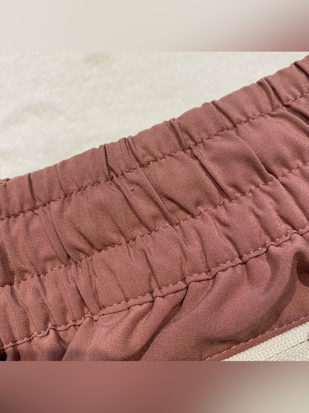 (XS) Vuori Clementine 2.0 Short 2.5" Dusty Rose Pink Marsala Extra Small Gym - Picture 9 of 13